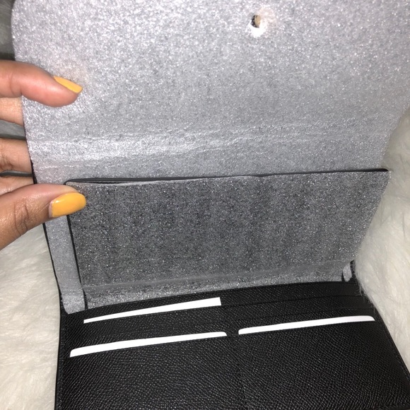 Coach Wallet - Picture 3 of 7